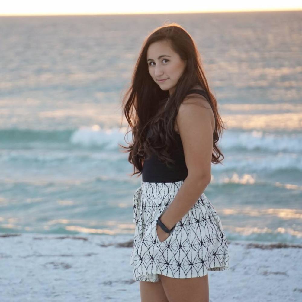 Meet your Posher, Kira